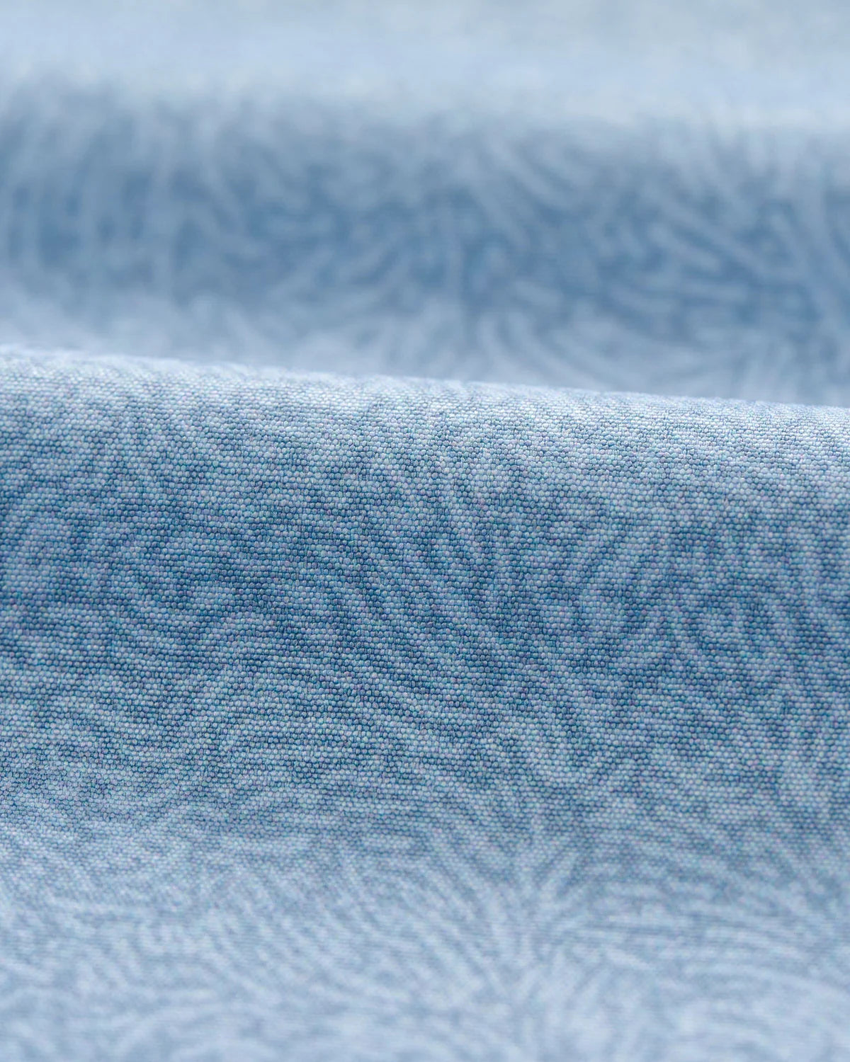 Johnnie-O Mens Ginn Half Elastic 7" Surf Shorts