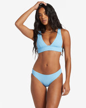 Load image into Gallery viewer, Billabong Women&#39;s Sunrays Remi Plunge Bikini Top
