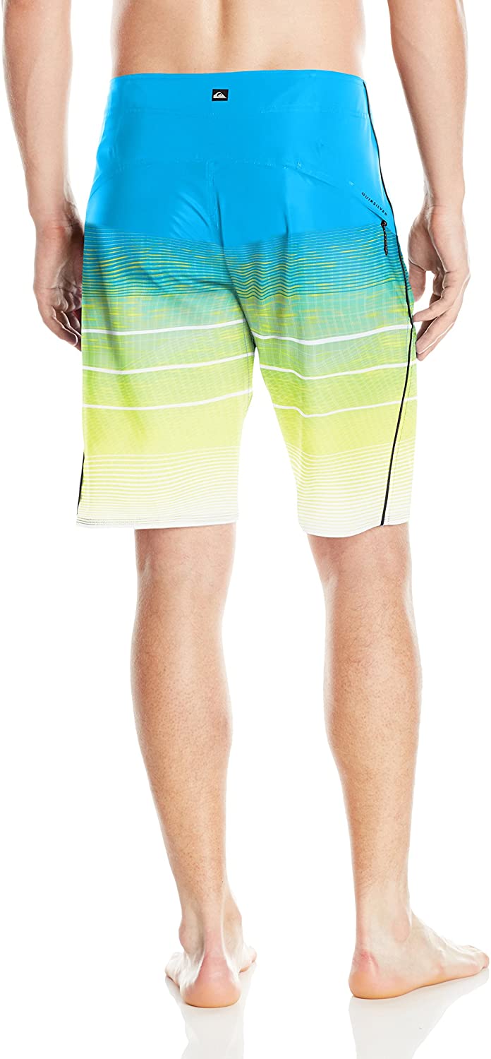 Quiksilver Men's Slab Momentum Vee 21" Boardshort