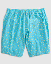 Load image into Gallery viewer, Johnnie-O Men&#39;s Go Bananas Elastic 7&quot; Surf Short