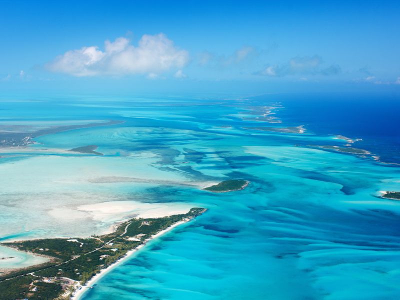 Best Surf Spots in the Carribean: Bahamas