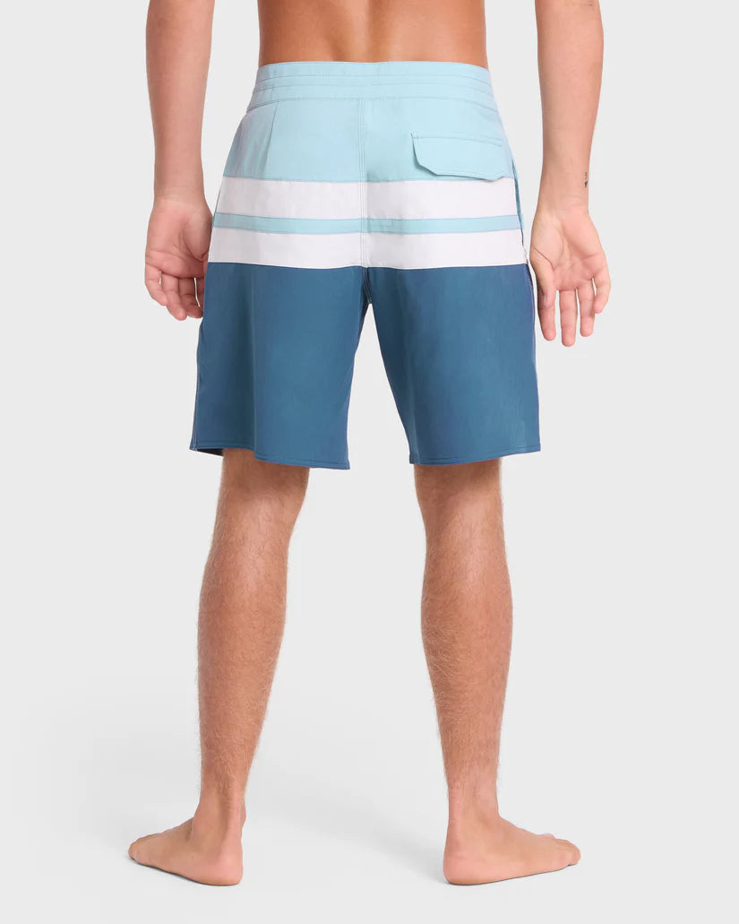 Billabong Men's Momentum LT 18.5" Boardshorts