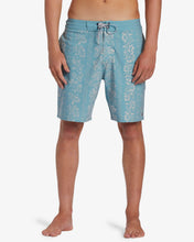 Load image into Gallery viewer, Billabong Men&#39;s Sundays Low Tide 19&quot; Boardshorts