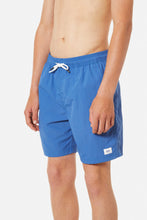 Laden Sie das Bild in den Galerie-Viewer, Katin Jungen Poolside Volley Elastische Boardshorts