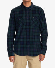 Load image into Gallery viewer, RVCA Men&#39;s Blues Walk Cord Flannel Shirt