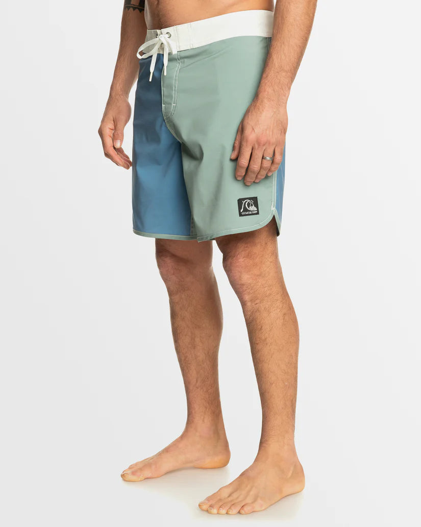 Quiksilver Men's Original Scallop Jester 18" Boardshorts