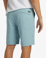 Charger l&#39;image dans la galerie, Short Billabong Crossfire Solid 20&quot; pour homme