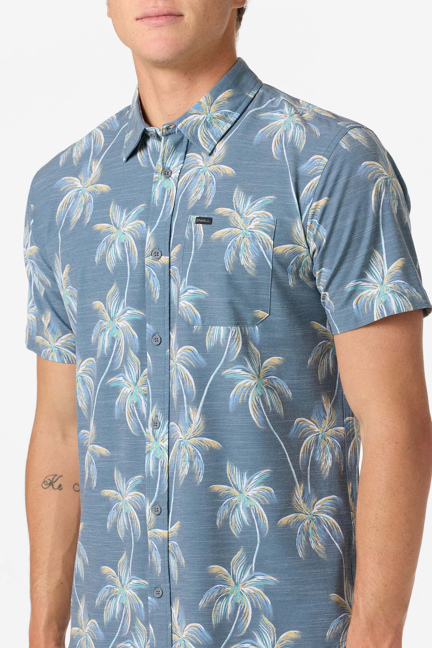 O'Neill Mens Traveler UPF Traverse Slub Short Sleeve Standard Fit Shirt