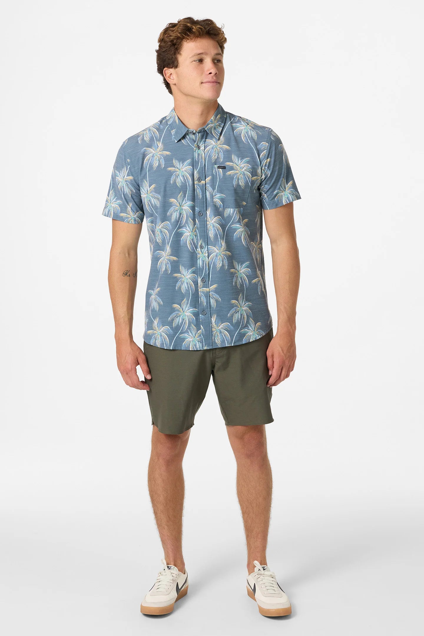 O'Neill Mens Traveler UPF Traverse Slub Short Sleeve Standard Fit Shirt