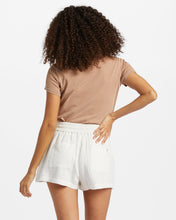 Load image into Gallery viewer, Billabong Women&#39;s Day Tripper Shorts
