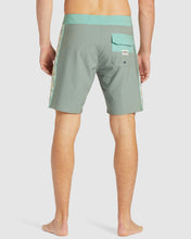 Charger l&#39;image dans la galerie, Boardshort Billabong D Bah Pro pour homme