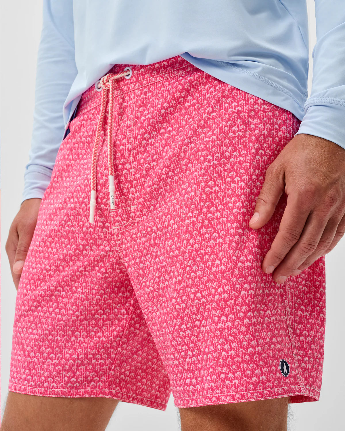 Johnnie-O Mens Scallop Swim Trunks