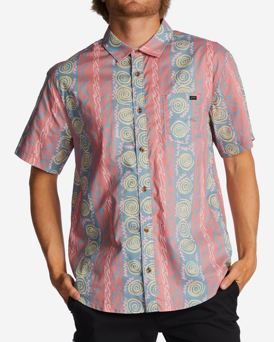 Billabong Mens Sundays Short Sleeve Button Up Shirt