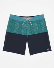 Load image into Gallery viewer, Billabong Mens Fifty50 Board Shorts