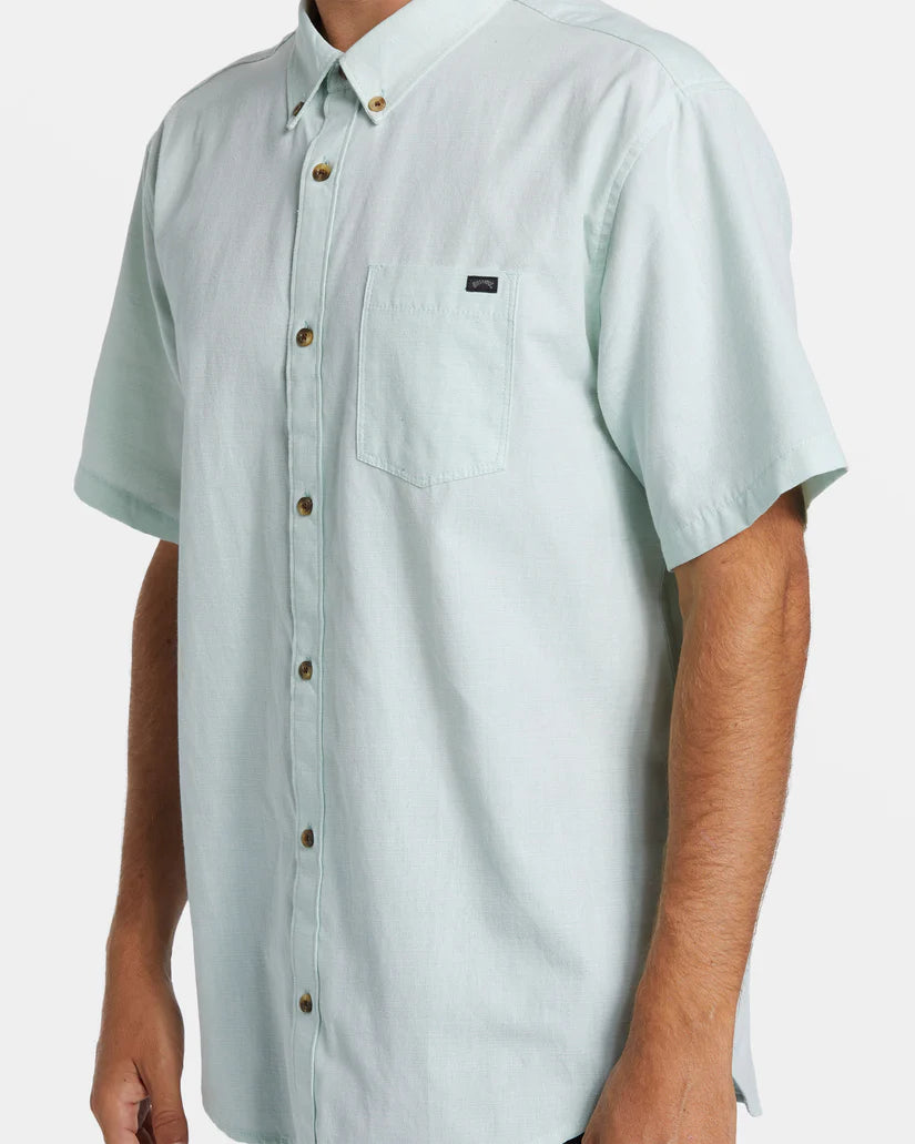 Billabong Men's All Day Short Sleeve Shirt