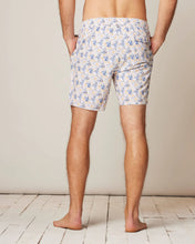 Laden Sie das Bild in den Galerie-Viewer, johnnie-O Herren Grenada elastische 7&quot; Boardshorts