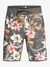 Load image into Gallery viewer, Quiksilver Mens Hempstretch Scallop Boardshorts