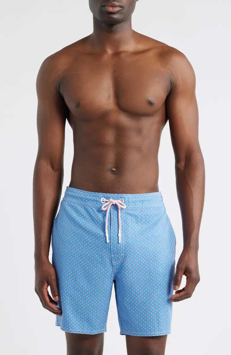 johnnie-O Mens Madeira Half Elastic 7" Surf Shorts