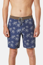 Laden Sie das Bild in den Galerie-Viewer, Katin Herren Mai Tai Hybrid Boarshorts