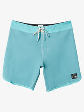 Load image into Gallery viewer, Quiksilver Men&#39;s Original Scallop 18&quot; Boardshorts