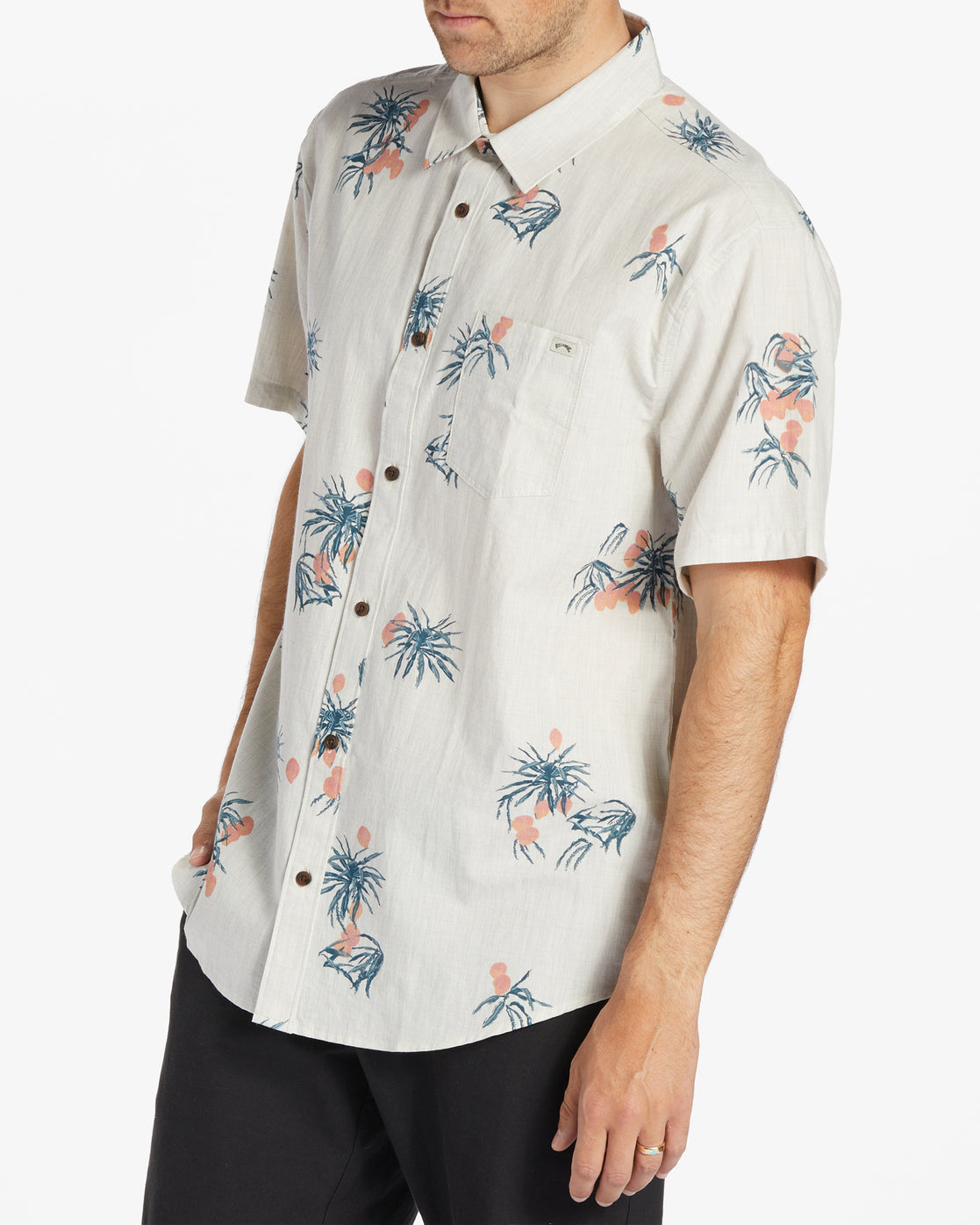 Billabong Men's Sundays Short Sleeve Shirt