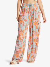Load image into Gallery viewer, Roxy Women&#39;s Precious Cargo Printed Pant
