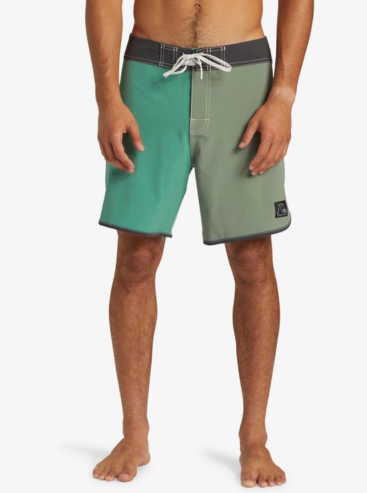 Quiksilver Men's Original Scallop Jester 18" Boardshorts