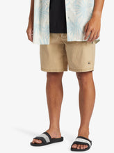 Load image into Gallery viewer, Quiksilver Men&#39;s Street Trunk Utility Shorts