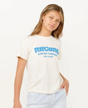 Laden Sie das Bild in den Galerie-Viewer, Rip Curl Mädchen Surf Puff Relaxed T