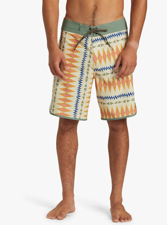 Quiksilver Men's Surfsilk Scallop 19" Boardshorts