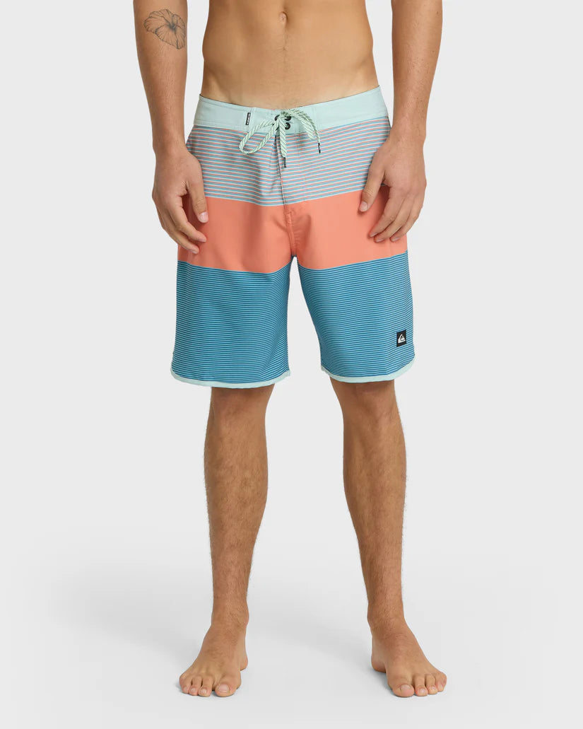 Quiksilver Mens Surfsilk Tijuana 19" Boardshorts