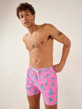 Laden Sie das Bild in den Galerie-Viewer, Chubbies Herren-Badehose „The Toucan Do Its“ mit Kompressionsfutter, 5,5 Zoll