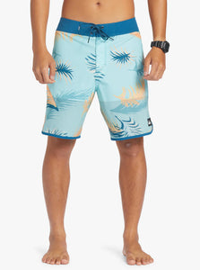 Quiksilver Mens Highlite Scallop Board Shorts