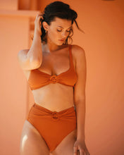 Load image into Gallery viewer, L*Space Women&#39;s Bella Bikini Top