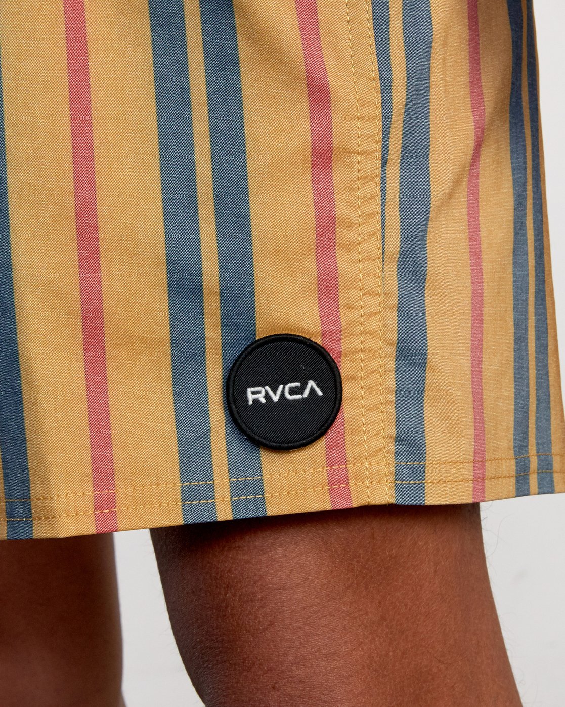 RVCA Men's Barnes Elastic Short 17" Elastic Trunks