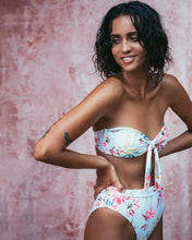 Load image into Gallery viewer, Billabong Women&#39;s Coral Sands Beandeau Bikini Top