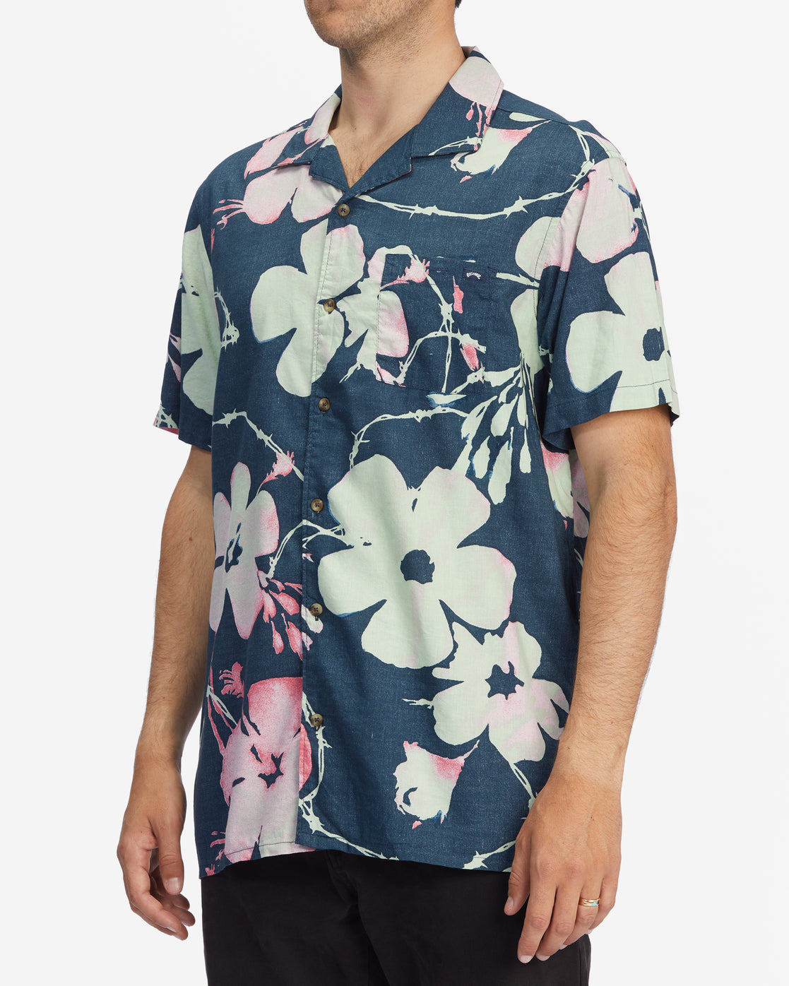 Billabong Sundays Vacay Short Sleeve Button Up Shirt