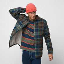 Load image into Gallery viewer, Vans Men&#39;s Howard Sherpa Lined Flannel Shirt